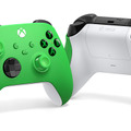 Xboxコントローラ新色「ベロシティ グリーン」、フーディーや急速充電スタンドも発売