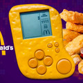中国マクドナルドがチキンナゲット型の『テトリス』専用ゲーム機発売。完全正規ライセンス製品