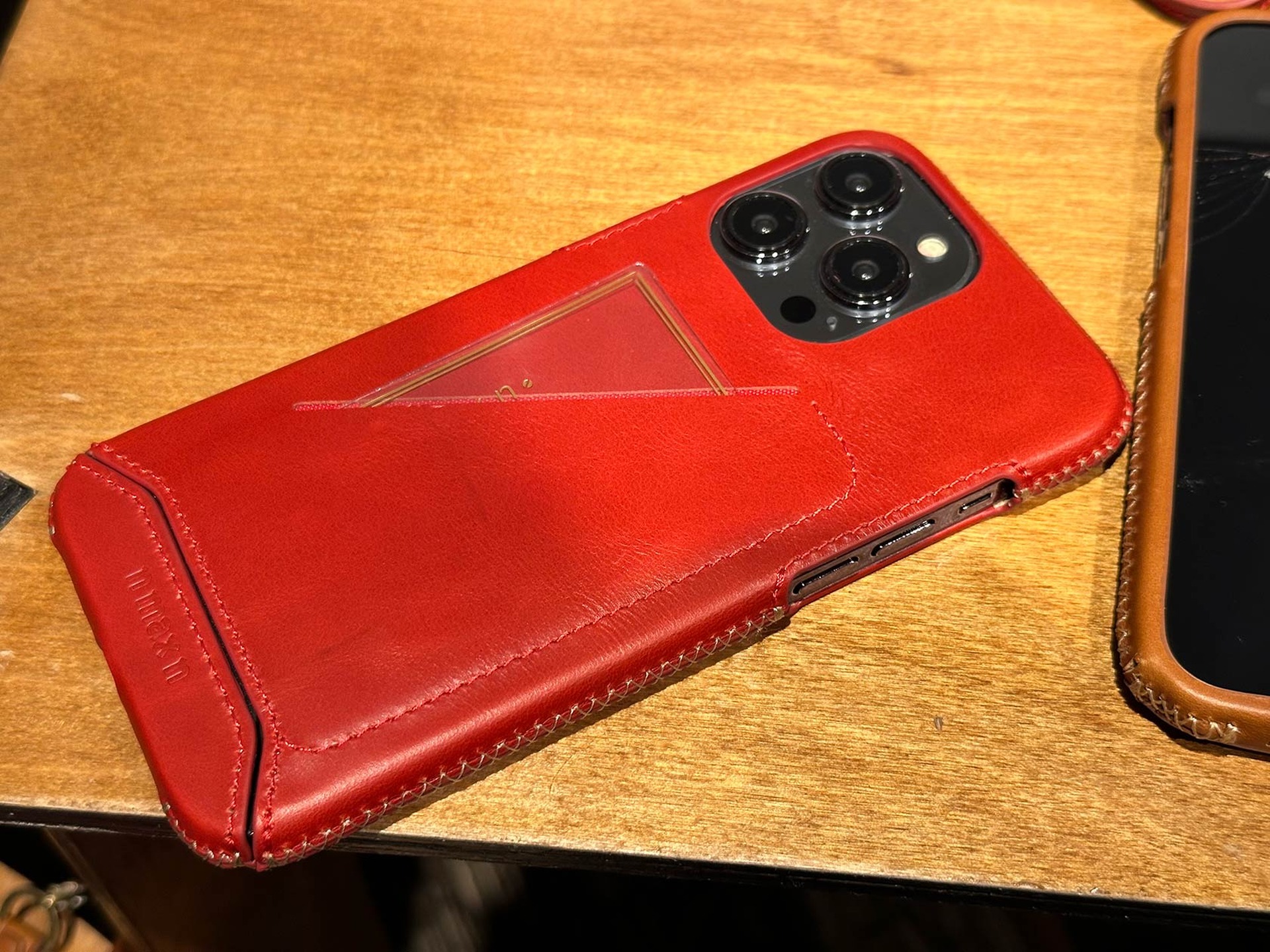 裸族だった僕がiPhone 15でPITAKAのアラミド繊維ケースを選んだ 裸族だった僕がiPhone 15でPITAKAのアラミド繊維ケースを選んだ