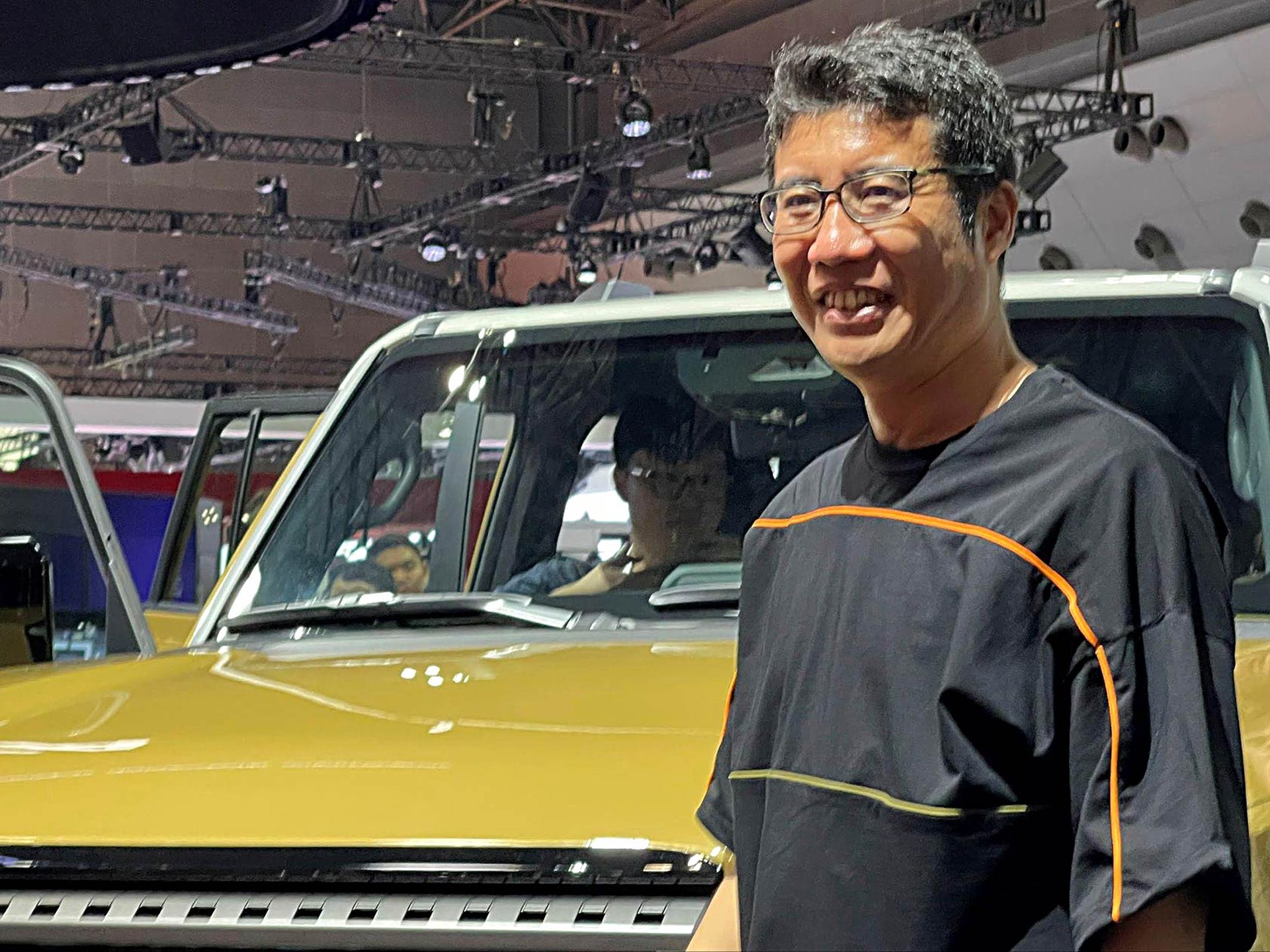 にっしゃん 新型ランドクルーザー250を手だけで運転できる「ネオステア」に