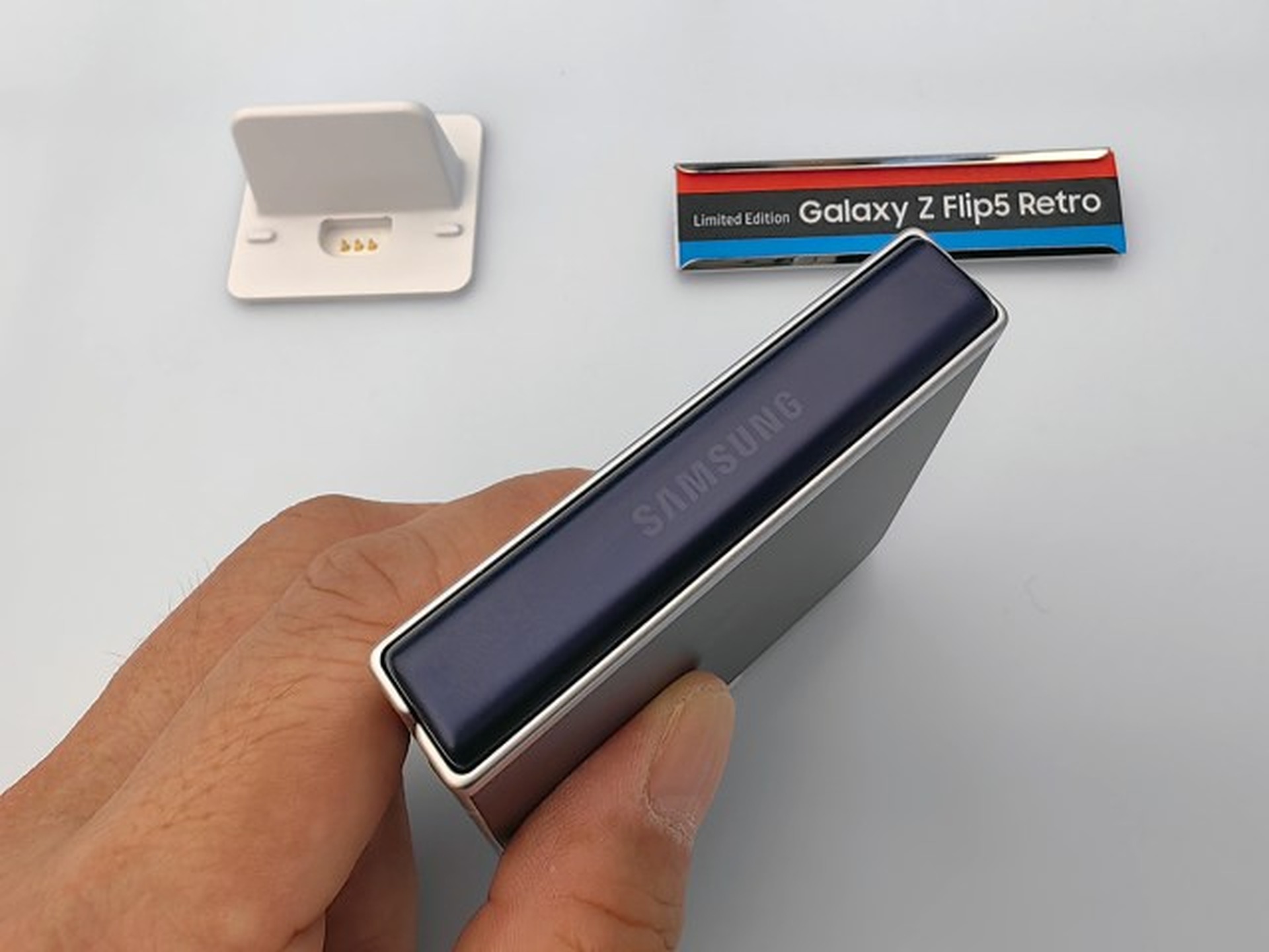 Z Flip 5，4 韓国版 SIMフリー ギャラクシー 一般カラー