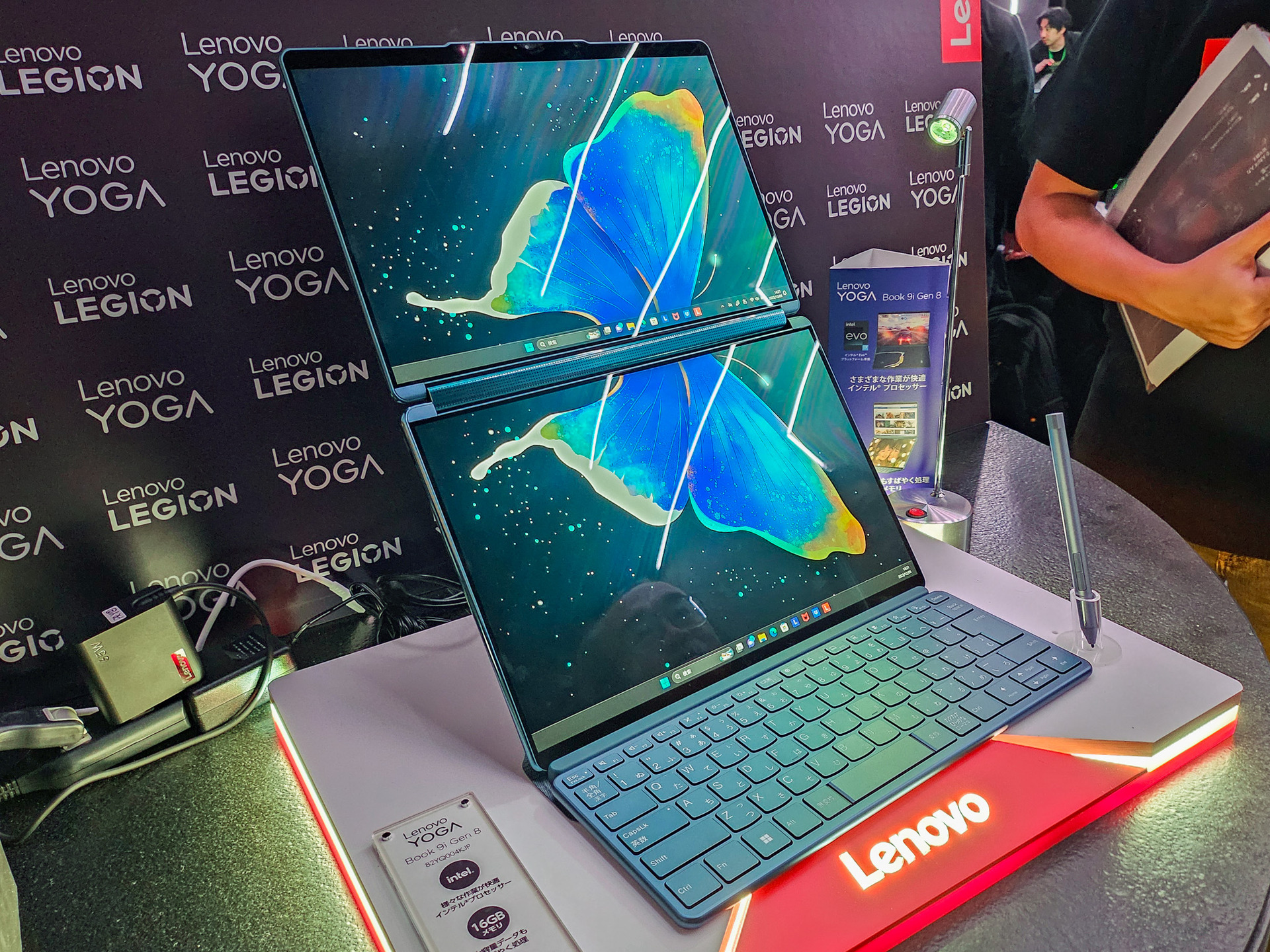 【Lenovo Yoga Book 9i Gen 8】 - タイダルティール ノートパソコン Yoga Book 9i Gen 8 タイダルティール 82YQ004KJP
