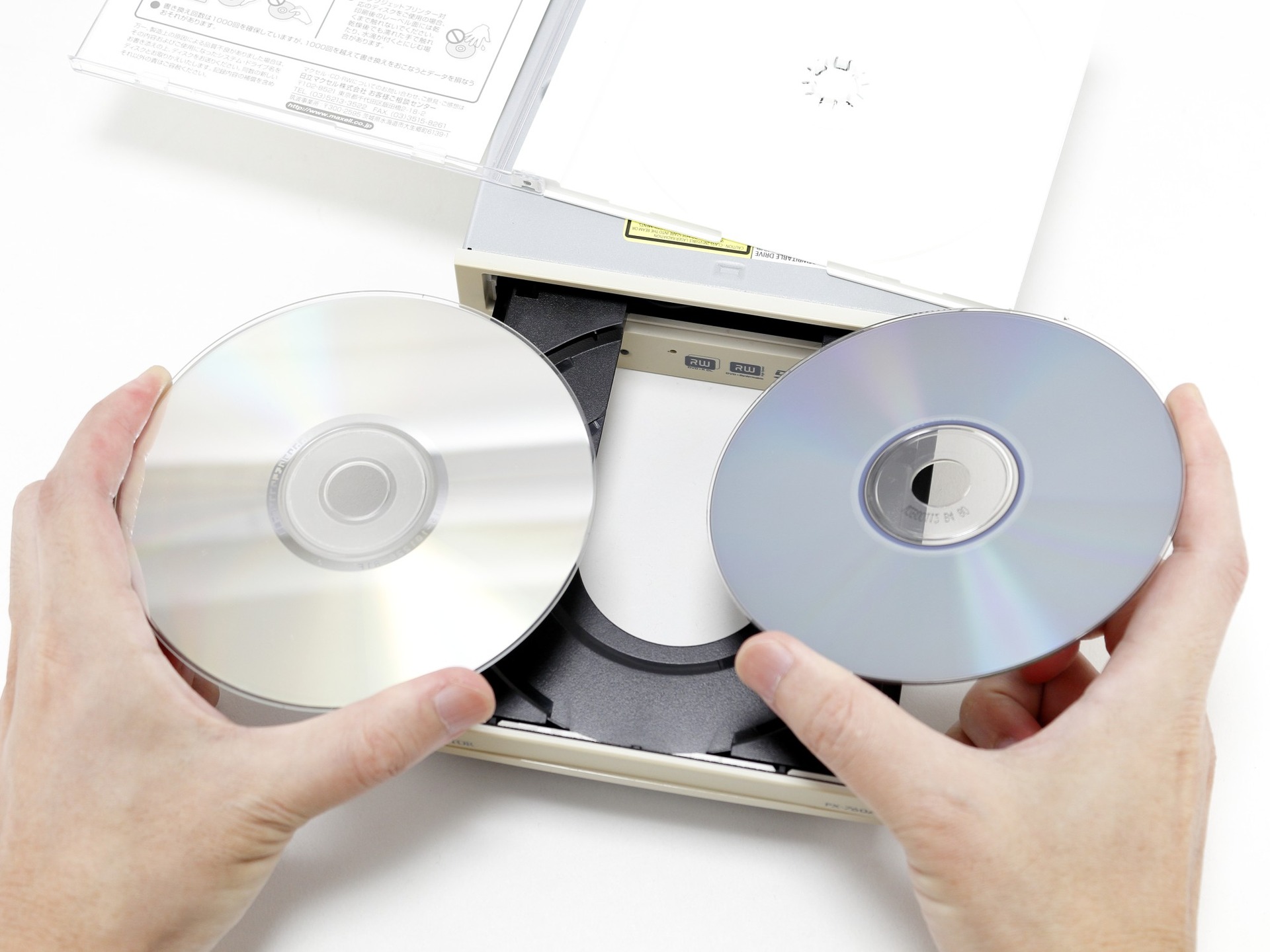 7連装CDチェンジャー付き光学ドライブ「MBR-7.4」（1995年頃