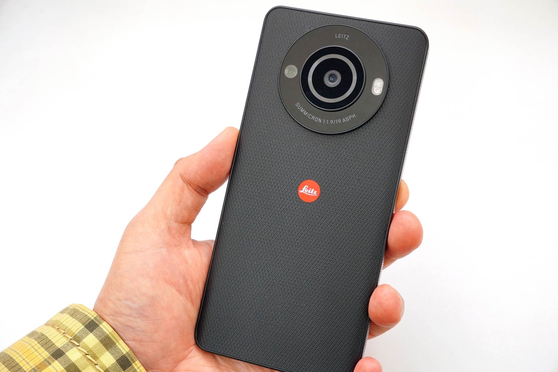 AQUOS スマートフォン LEITZカメラ搭載 AQUOS スマートフォン LEITZカメラ搭載 The Leica Leitz Phone 2