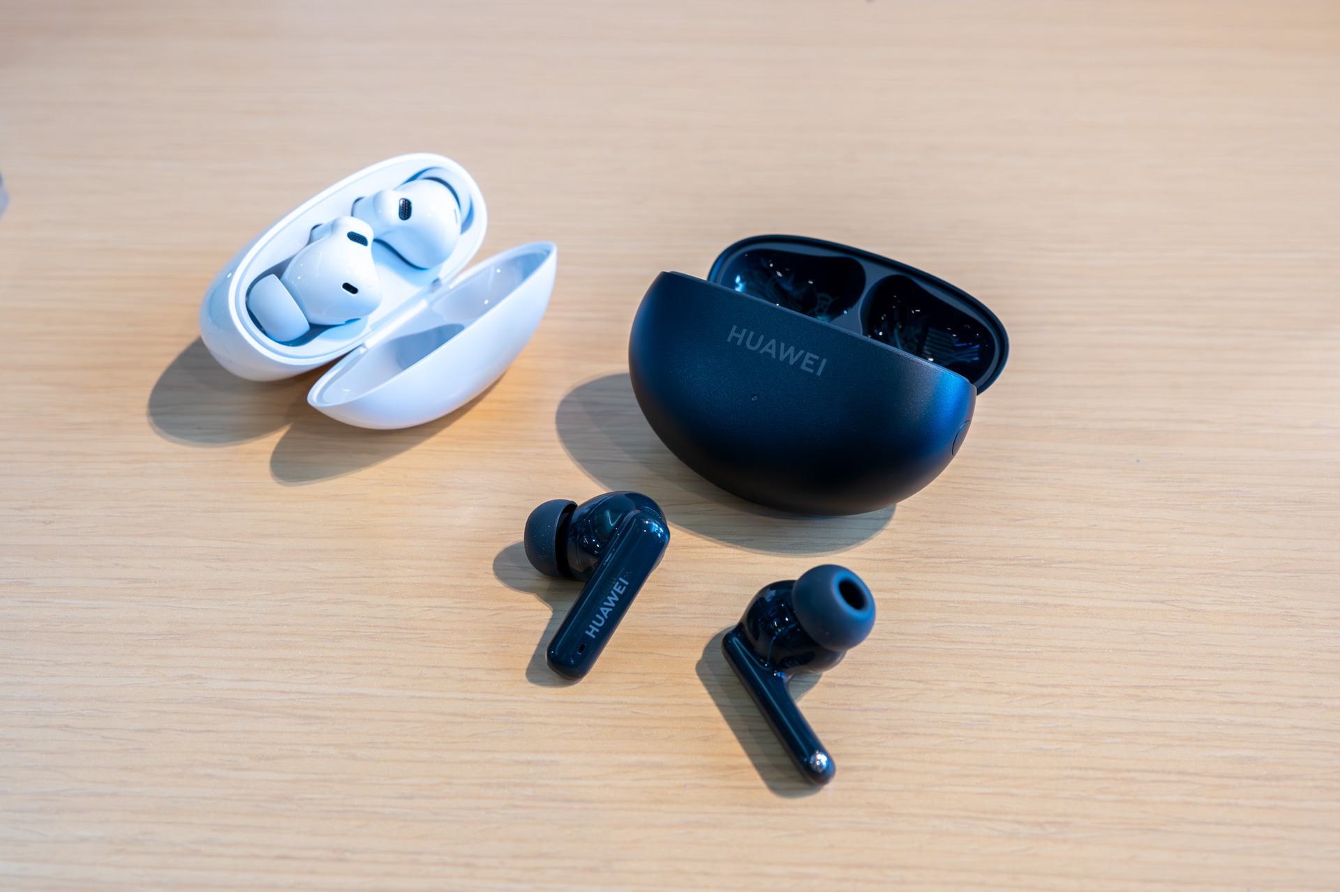 Huawei FreeBuds 6 国内版・極美品 HUAWEI FreeBuds 6 高音質Bluetoothイヤホン マルチポイント 36時間