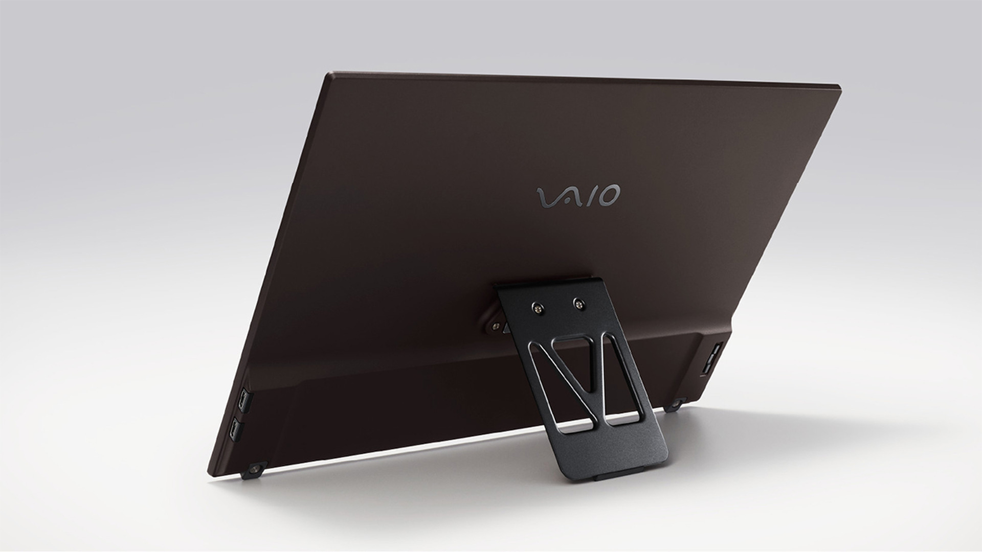 アタッシュケース型18インチの折りたたみディスプレイをスマホのお供に