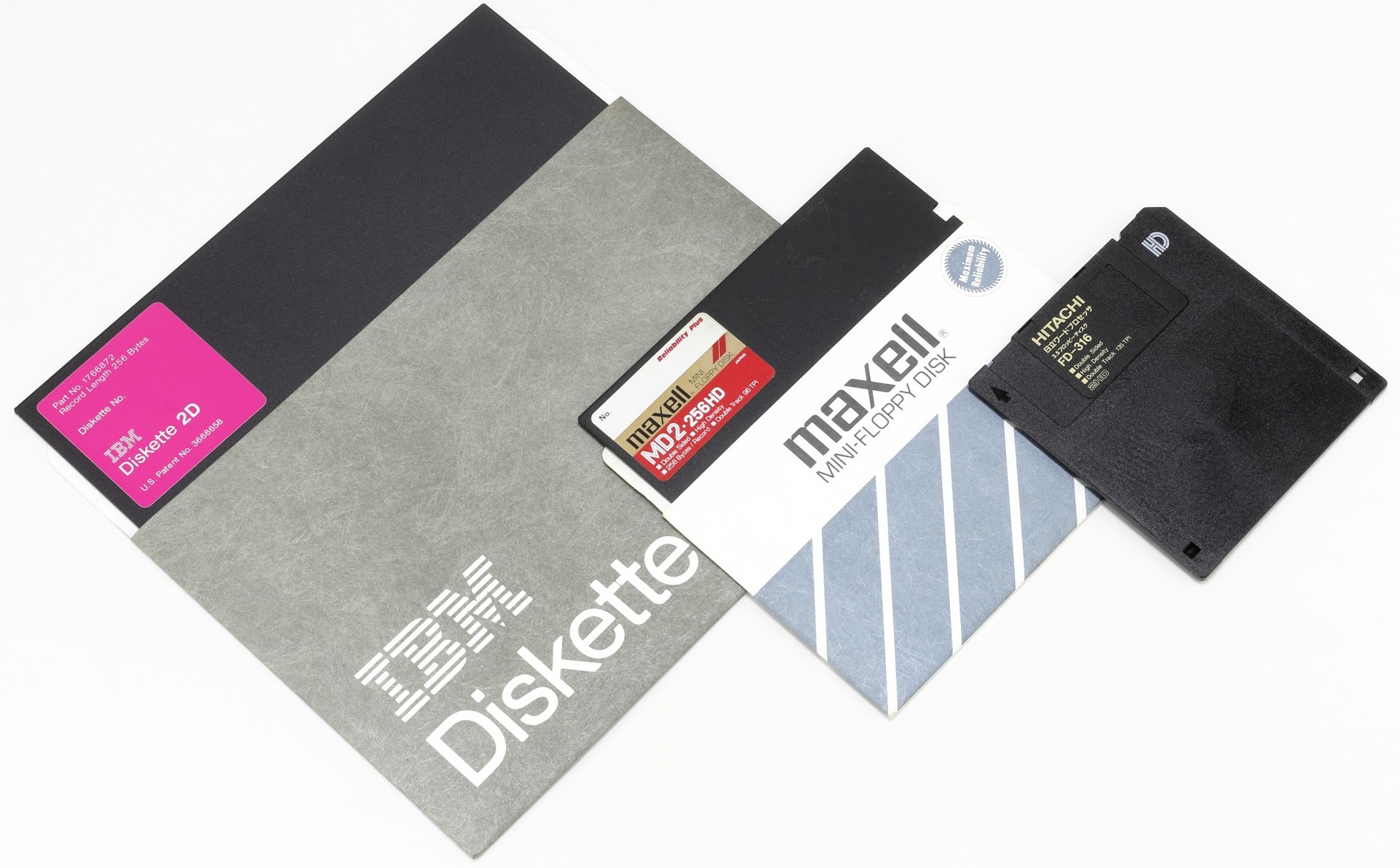 8inch Floppy Disk Drive 2台セット（パンチカードの置き換え