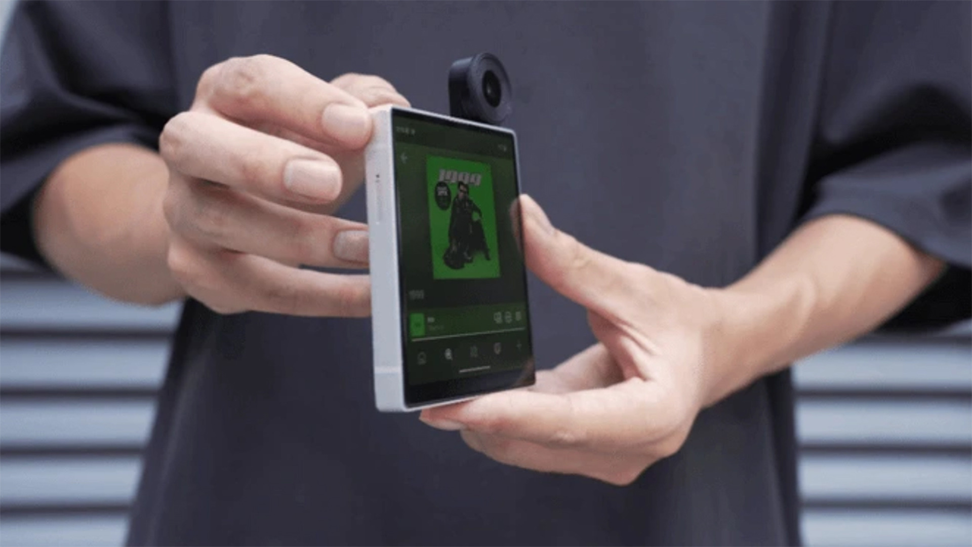 ikko MindOne ブラック 本体 iKKO MindOne｜カードサイズで世界をつなぐ AI スマートフォンの新定義