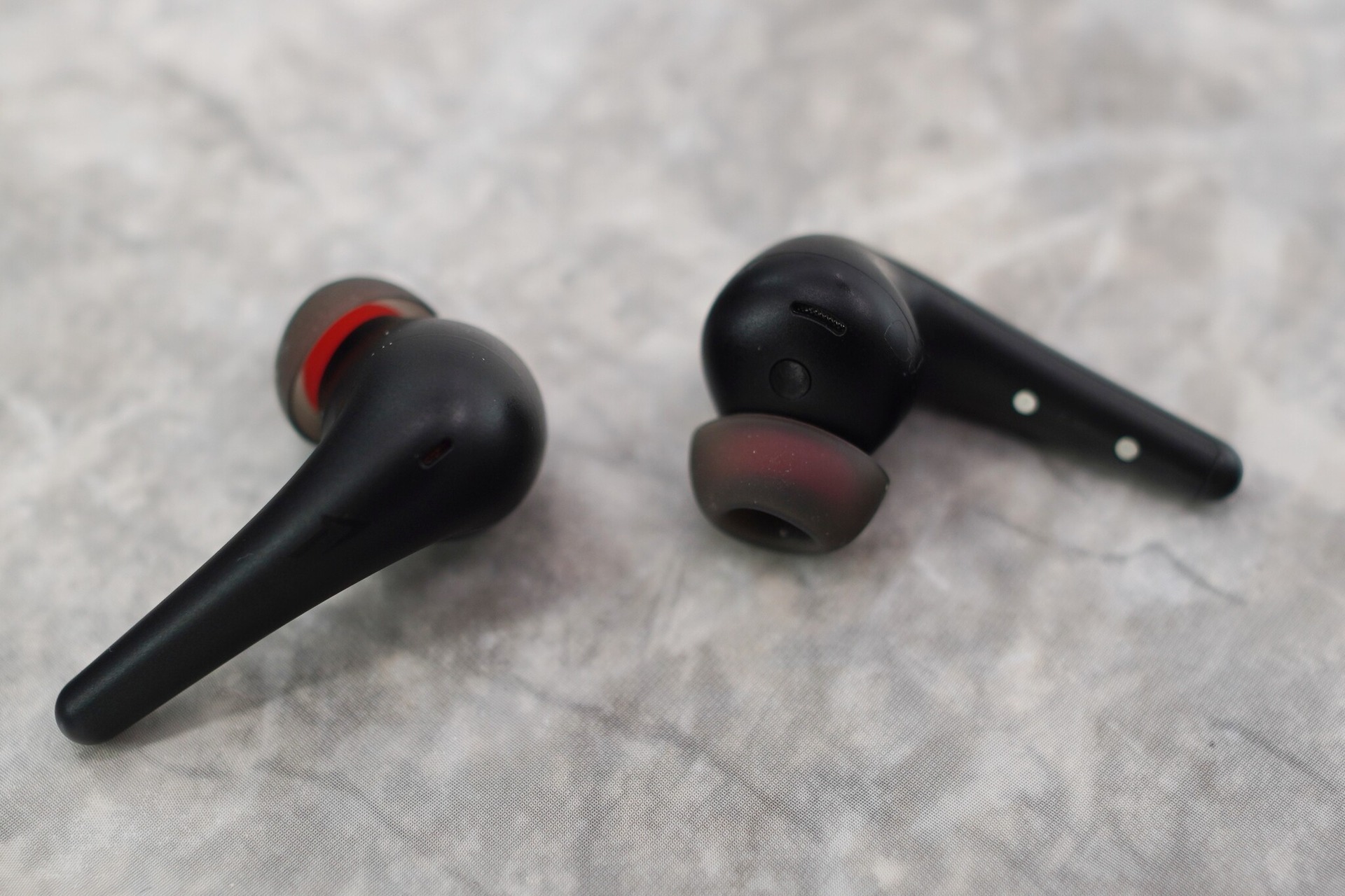 Androidでもダイナミックヘッドトラッキングの「1MORE Aero」。AirPods