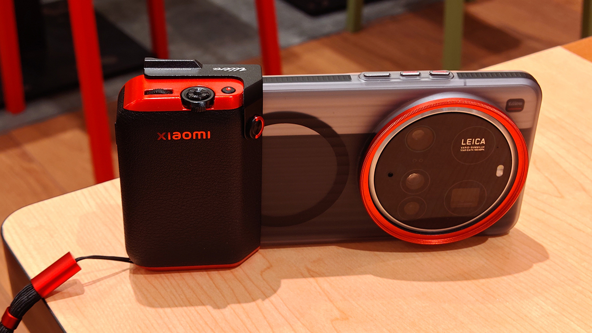 Xiaomi 15 Ultra用フォトグラフィキット、ファッションキット Xiaomi 15 Ultraを完全カメラにする5種類のフォトグラフィキット