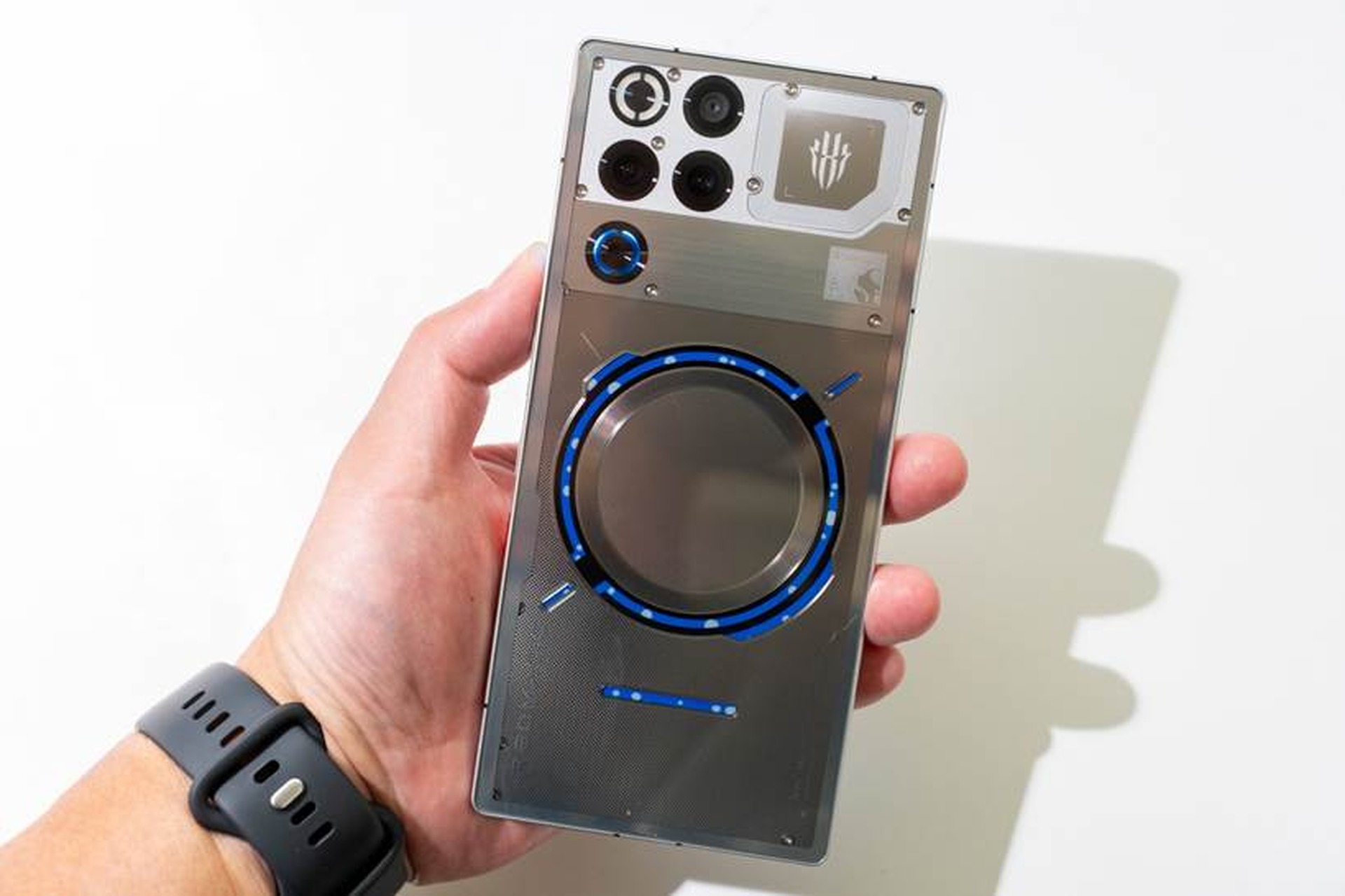 REDMAGIC 11 Pro」レビュー：世界初の液冷×空冷ファン搭載、FeliCa対応 