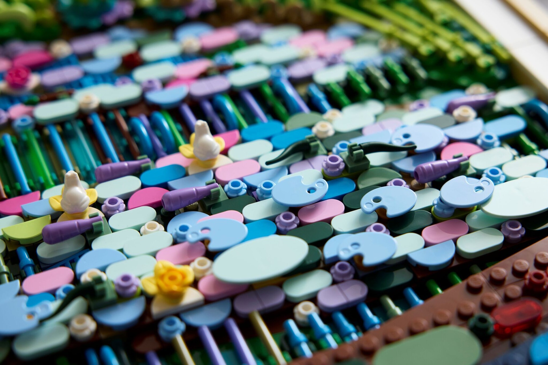 レゴ新作はモネ『睡蓮の池に架かる橋』3179ピースで光を表現、2万9980