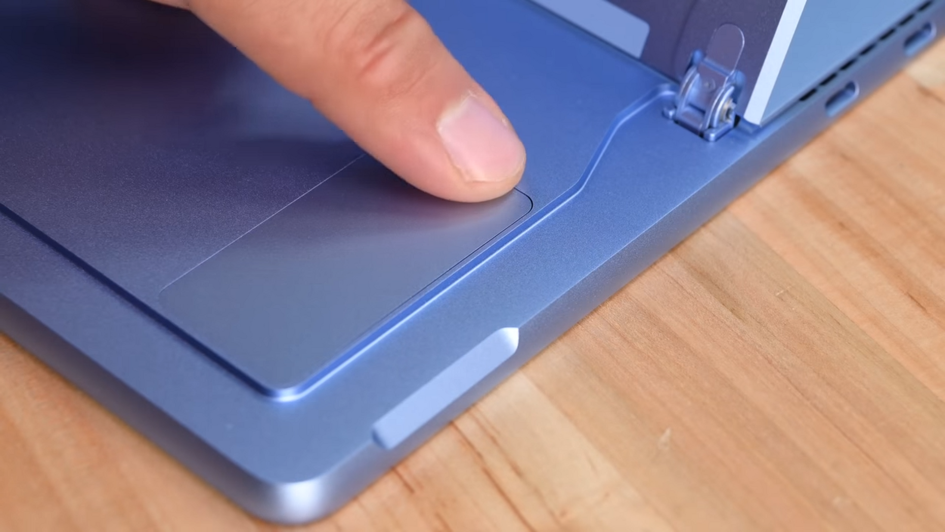 iFixitがSurface Pro 9の修理しやすさを賞賛。MSも修理パーツを一般 
