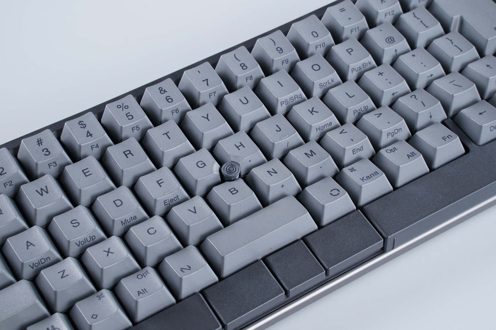 HHKB Studioに新色「灰」キートップ発売 キーボード本体セットで5000円