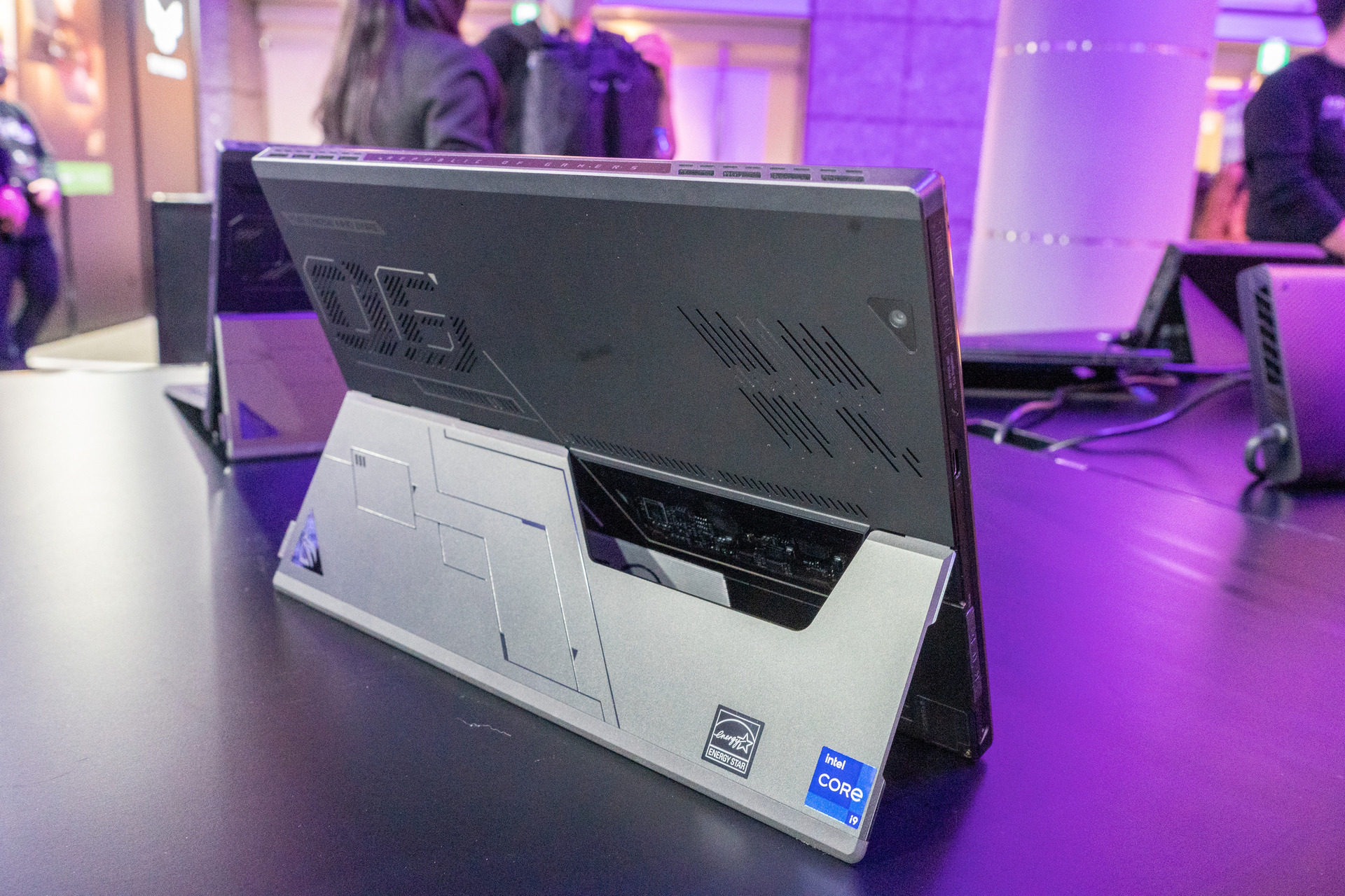 ASUS - 【美品】ASUS ROG Flow Z13 RTX4060搭載 Asus ROG Flow Z13 review (model - i9, RTX 4060)
