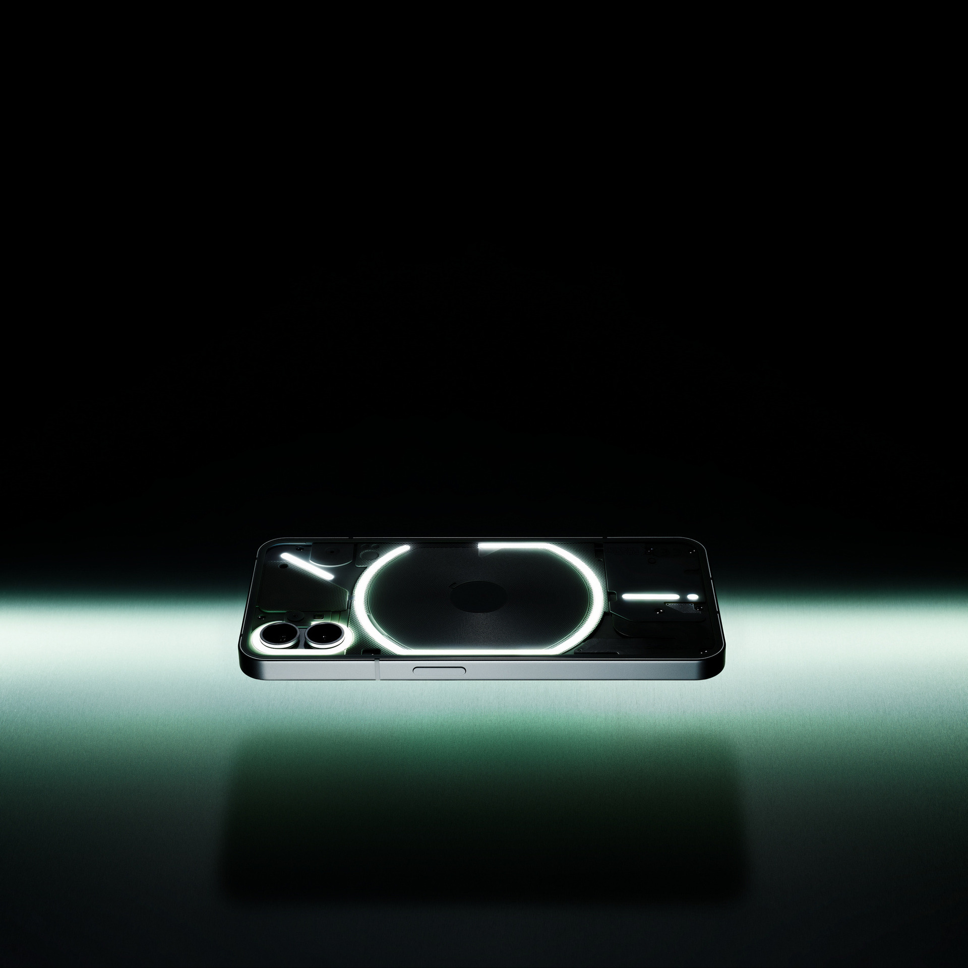 透明筐体の個性派スマホNothing Phone (1)は8月に国内発売、6万
