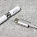 ▲Apple Pencil（USB-C）はキャップ部分がスライドして、USB-Cコネクターを差し込める