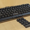 PFU HHKB Studioに「真のプロの証」無刻印キートップセット(墨)、「究極の没入感」キーボードにカスタマイズ