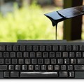 132万円の漆塗りHHKBキーボード発売。PFUがRe:japanプロジェクトで能登半島地震の復興支援。ESCキーのみ1万9800円も
