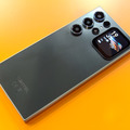 Galaxy S26 Ultraがこうなってほしい気もする背面サブ画面搭載そっくり端末に技適があった話（スマホ沼）