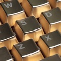 【読者プレゼント】フルメタル交換キーキャップAwekeysが早割価格のクラファン終了間近。チタンと金の光沢、滑らかな感触と打鍵音の変化も楽しめる