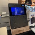 電子書籍スタイルで動画を楽しめるavexのポータブルDVDプレーヤー BRTNAPの実機を福岡天神 蔦屋書店で見てきた