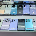 中古スマホ屋さんがひしめく台湾のビル、東協廣場で掘り出し物を物色してきた（スマホ沼）
