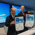 ANAホールディングスが1日で3社計2兆円超えの飛行機爆買い契約書にサイン