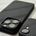 ギーク御用達のアラミド繊維スマホケースはニセモノに注意！ 2種類あるDUROの選び方（テクノエッジ購買部）