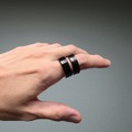 Oura Ring 4 日本で発売。チタンに18のセンサーを搭載した高級スマートリング。Galaxy Ringとも比較してみました