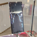 ウン100万円のスマートフォンに心がグラッと来てしまう（スマホ沼）