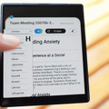 スクエアデザインの変態AIスマホは一部データ通信無料でQWERTYキーボードにも対応（スマホ沼）