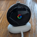 実は充電がかわいい「Pixel Watch 4」。Pixelのパートナー4代目の実力は？（Google Tales）