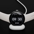 実は充電がかわいい「Pixel Watch 4」。Pixelのパートナー4代目の実力は？（Google Tales）