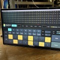 ベッドで寝ながらiPhoneでAndroidアプリを開発。Codexと超巨大24.5インチAndroidタブレットで自分専用電子ギターを作った(CloseBox)