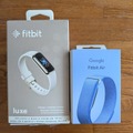 健康目指すひとびとのFitbit Air、Pixel Watchといっしょに手首に巻いて使ってみました(Google Tales)
