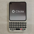 QWERTYキーボードスマホ「Clicks Communicator」実機動画がついに公開 物理キー活用機能が多数(山根康宏)