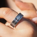 指輪型AIデバイス『Vocci』国内発売 会議や口述をMCP共有、ChatGPTやClaudeのコンテキスト化