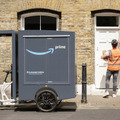 アマゾン、小型トラック風の電動アシスト四輪自転車をロンドンに投入。年100万件以上をカーボンニュートラル配送