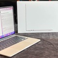 Apple M2 MacBook Air レビュー。ファンレス設計の影響と限界を実機で探る（本田雅一）