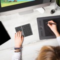 ワイヤレステンキーiClever KP10がAmazonで約3割引セール。マルチペアリング対応で充電式、左手用デバイスとしても #てくのじDeals