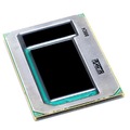 インテル、有機基板に代わる「ガラス基板」試作チップ公開。2030年以降もムーアの法則継続を可能に