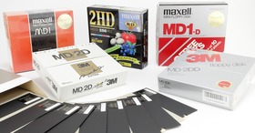 AppleやIBMが採用、多くのPCで使われた5.25インチFD「ミニフロッピーディスク」（109KB～、1976年頃～）：ロストメモリーズ File026（再掲） 画像