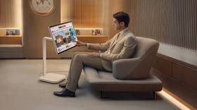 またクラファンのLGスマートモニター「移動式アームスタンド」で家中どこでも画面のLG Smart Monitor Swingに進化。早割価格で販売 画像