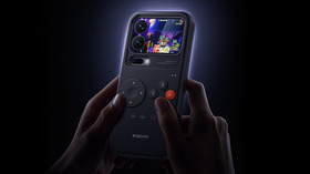 ハカセが選ぶ今年の“変態スマホ”はレトロ携帯ゲーム機に変身する遊び心の詰まった1台：スマホ“裏”アワード2025 画像