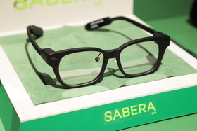 鯖江発のARグラス「SABERA」発表、通知や翻訳・ナビをFOV30度で表示　超早割6万4990円から 画像