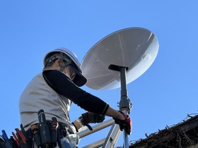 衛星インターネットStarlinkのアンテナ工事が完了。屋根への取り付けはどうやるのか（CloseBox） 画像