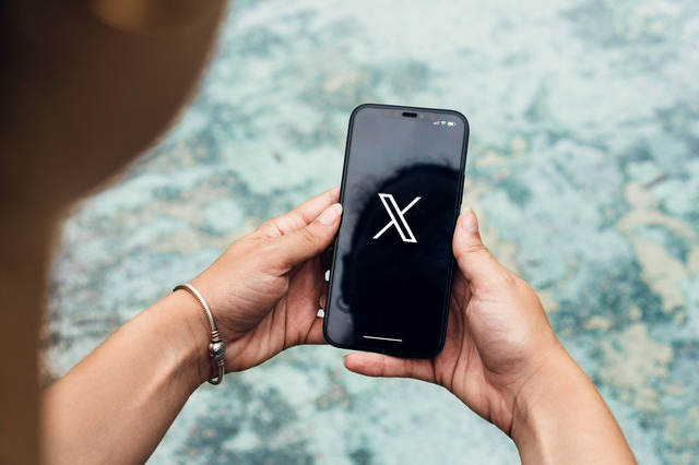 X / 旧Twitter、Spacesでライブ動画配信に対応。まずiOSアプリから提供
