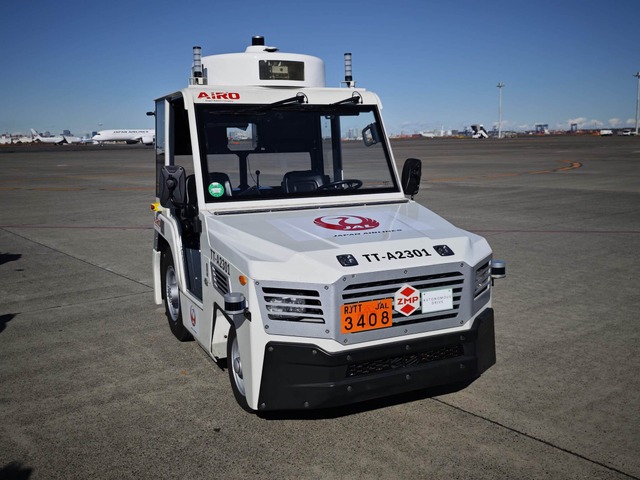 トーイングトラクターの自動運転レベル4開始。JALは“空間”ANAは“地面”を見て、有人車両は“赤信号”