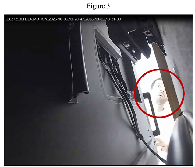 OpenAI役員会議室に盗聴器、外国籍のエンジニア社員逮捕 AIに作りかた訊きテレビ裏に設置、トイレットペーパーで隠す